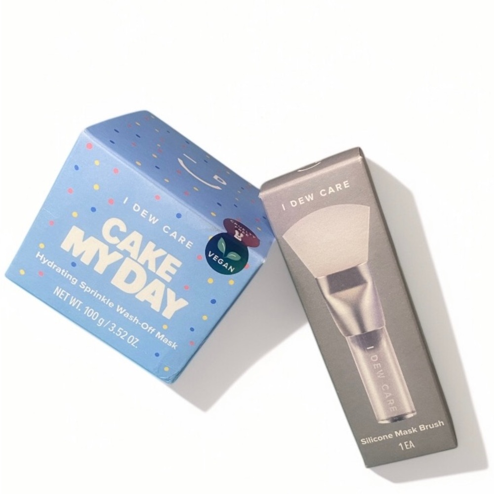Cake My Day Hydrating Sprinkle Wash-Off Mask - Blue - Picture 3 of 6
